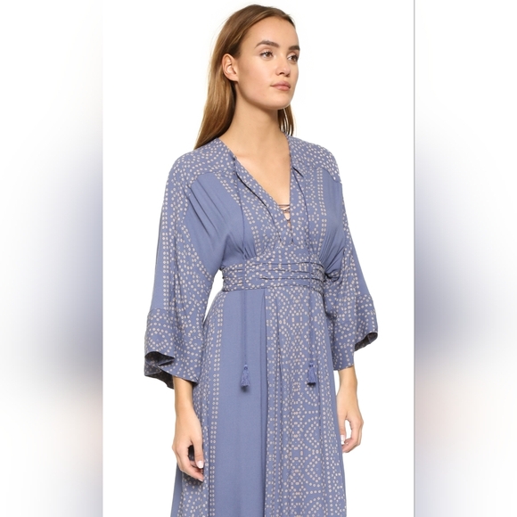 Stunning Free People 0 Modern Kimono Powder Blue Patterned Lace Front Dress - Picture 3 of 9